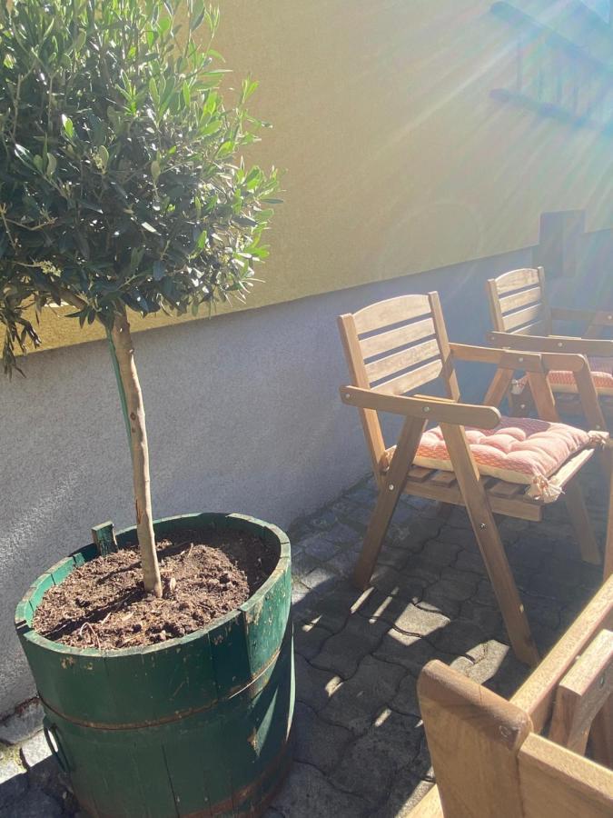 Gemütliches Zimmer im Innenhof Jois Exterior foto
